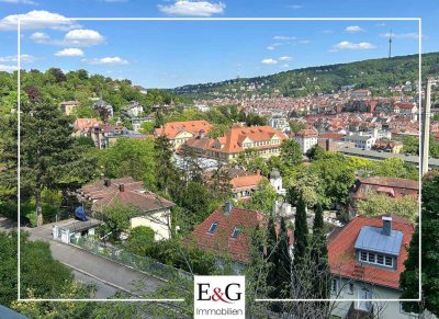 In beherrschender Aussichtslage: Attraktives Villenanwesen mit Panorama-Aussicht