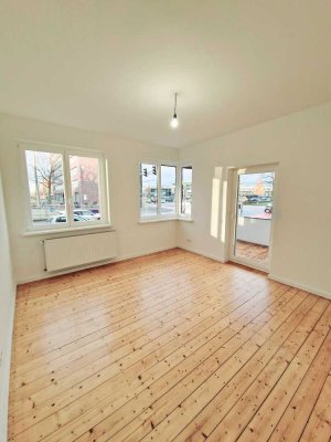 Erstbezug: sanierte Altbau 3-Zimmer-Wohnung in grüner beliebter Lage