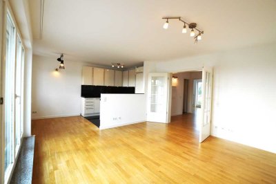 *** 3-Zimmer-Penthouse-Wohnung mit 54 qm Dachterrasse ***