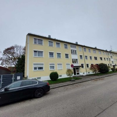 Helle 3 ZKB mit Balkon in zentraler, aber dennoch ruhiger Lage