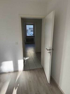 Modernisierte Wohnung mit eineinhalb Zimmern in Bochum