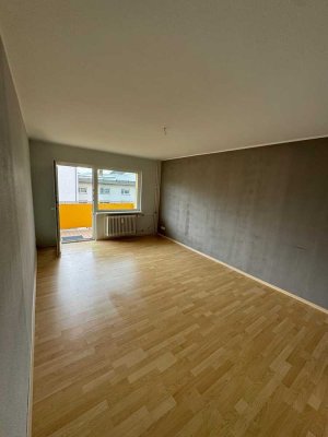 Sofort verfügbar ! Schöne  3- Zimmer Wohnung mit Balkon in Sulzbach