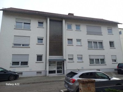 Exklusive 3,5-Raum-Wohnung mit EBK in Wendlingen am Neckar