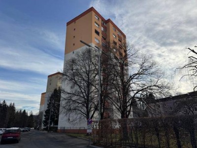 Berlinerring gepflegte 2 bzw. 3 Zimmerwohnung mit Loggia und PKW Abstellplatz