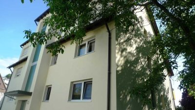 ### ATTRAKTIVE UND GÜNSTIGE DACHGESCHOSSWOHNUNG IN RUHIGER UND ZENTRALER LAGE ###