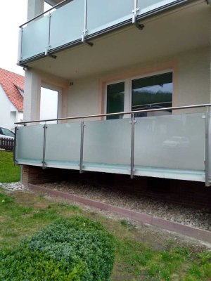 Vollständig renovierte 2-Zimmer-Hochparterre-Wohnung (vermietet) in guter zentraler Lage