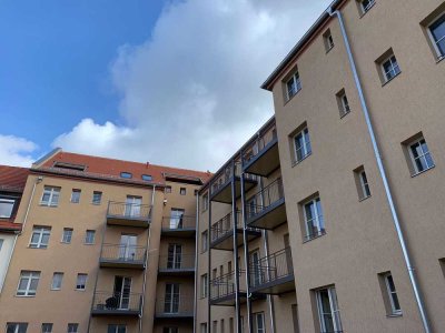 4-Zimmer-Wohnung mit Balkon und eigenem Garten