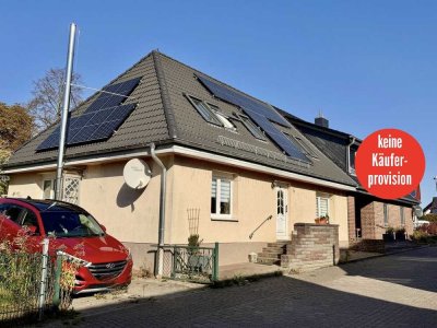 HORN IMMOBILIEN ++ Krickow bei Neubrandenburg, Doppelhaushälfte + großes Grundstück