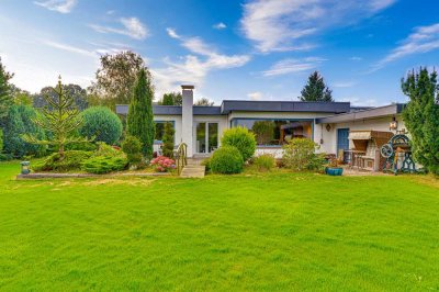 Toller Bungalow in 1100m Wassernähe - 
4 Zi., ca. 125 m² Wfl., ca. 738 m² Grdst., uvm.