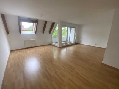 3 Zimmer Maisonette Dachgeschoss-Wohnung mit Balkon