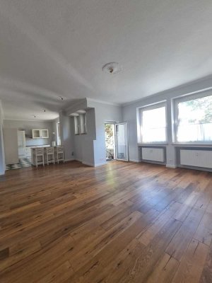 *****CHARMANTE, SANIERTE BELETAGE 4 ZIMMER WOHNUNG IN GEFRAGTER LAGE-LEERSTEHEND & BEZUGSFREI*****