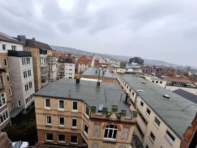 Außergewöhnliche Maisonette-Altbauwohnung mit Loftcharakter