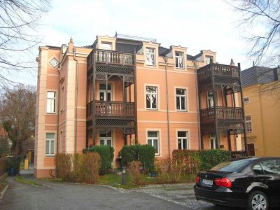 Wunderschöne 3-Zimmerwohnung mit Fußbodenheizung und Balkon in Zittauer Stadtvilla