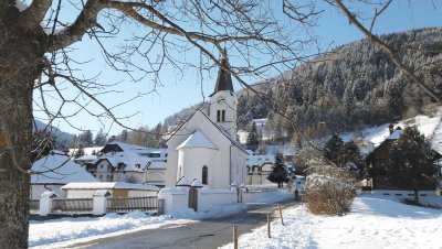 Modernisierte Wohnung Open Space sowie Balkon und Einbauküche zum Golf Bad Kleinkirchheim