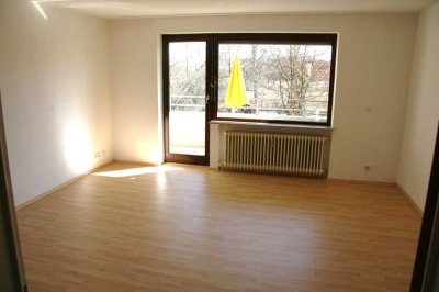 Ansprechende und gepflegte 3-Zimmer-Wohnung mit Einbauküche in Oberasbach