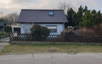 RESERVIERT  -  Kleines Einfamilienhaus in beliebter sehr ruhiger Straße