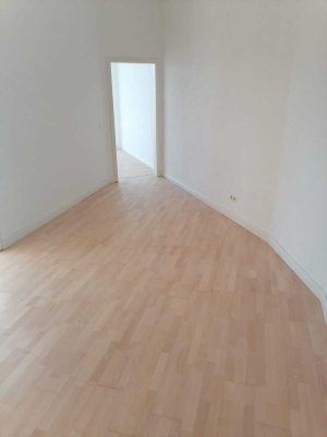 Sanierte 4-Zimmer-Altbauwohnung in BS, nahe der Innenstadt