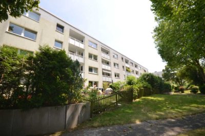 Sehr gepflegte Vier- Raum- Stadtwohnung mit Loggia in gesuchter Lage