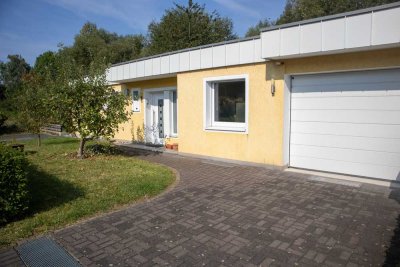 Attraktiver Bungalow – barrierefrei-Erdgeschossetage, mit viel Platz und Garten