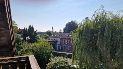 Wunderschöne 3-Zimmer-Dachgeschosswohnung mit 2 Balkone in Ebersberg