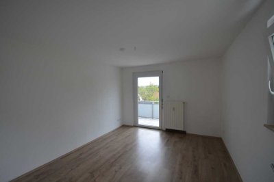 Sanierte 2,5-Zimmerwohnung, mit Balkon, EBK ab 01.02.2025