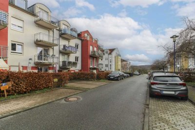 Anlageobjekt: langfristig vermietete 3- Raum- Wohnung mit großer Terrasse in Frankenberg