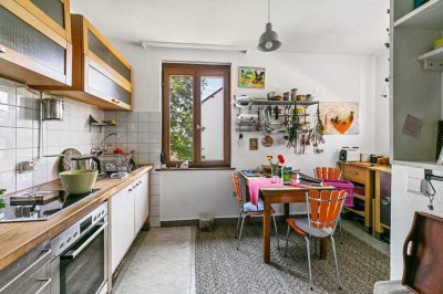 Vermietete Dachgeschosswohnung mit Terrasse in ruhiger Wohnlage!!