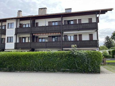 Holzkirchen: Helle  2-Zimmer- EG-WHg -mit Terrasse und GArten (SW) in Holzkirchen