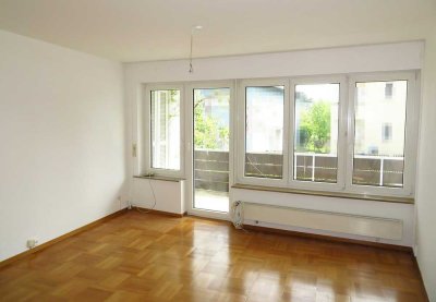 Großes WG-Zimmer mit Balkon in 3er WG - Stuttgart Vaihingen, Uni Nähe & Top - Anbindung