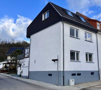 Frisch renoviertes Doppelhaus in ruhiger Lage von Rauenberg