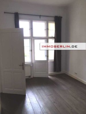 IMMOBERLIN.DE – Toplage! Exquisite Altbauwohnung mit Balkon, Loggia + Pkw-Stellplatz