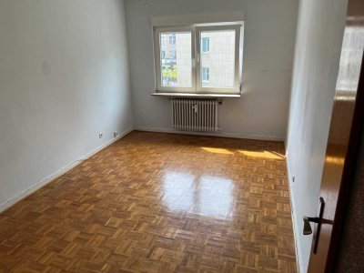 Erstbezug nach Sanierung mit Balkon: Schöne 2-Zimmer-Wohnung mit gehobener Innenausstattung in Mayen