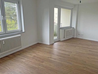 Sehr schöne 2 Zimmer Etagen-Wohnung mit Balkon