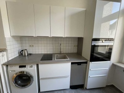 sanierte 3 zimmer Wohnung in Frankfurt am Main Zentrum