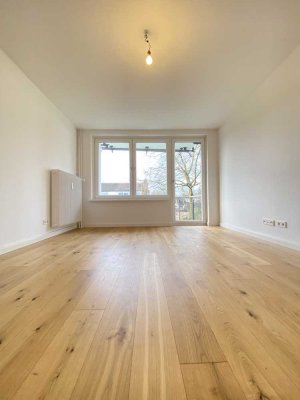 Helle 2 Zimmerwohnung mit Einbauküche und Balkon zu vermieten