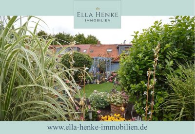 Ein Haus für 2: Kleines, gemütliches Reihenhäuschen mit Garten ...