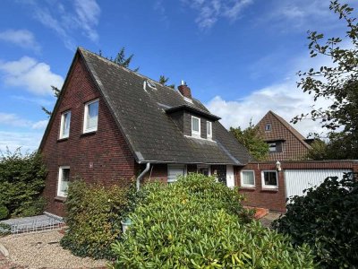 Charmantes Zweifamilienhaus mit Heideblick in Wenningstedt