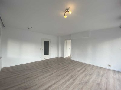 Zentrale und helle 2-Zi-Balkonwohnung mitten in Emmerich!