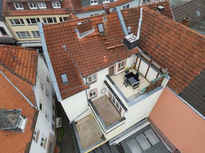 Vollumfänglich saniertes, ruhig gelegenes Stadthaus an der Fußgängerzone (Altstadt), nähe Markplatz