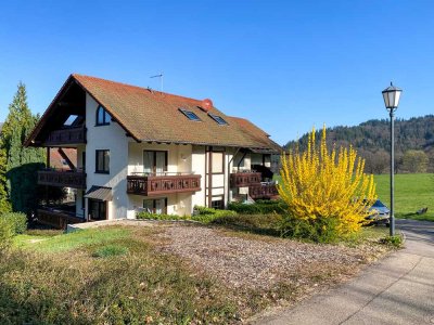 Wohnen mit Aussicht –  2-Zimmer-Wohnung mit 3 Balkonen  in idyllischer Lage  von Badenweiler