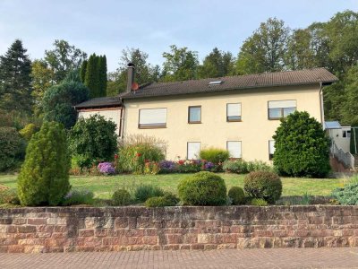 2-Familien-Wohnhaus / 2 x Whg.