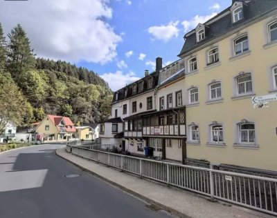 Einfamilienhaus mit Ladenlokal in der Fußgängerzone