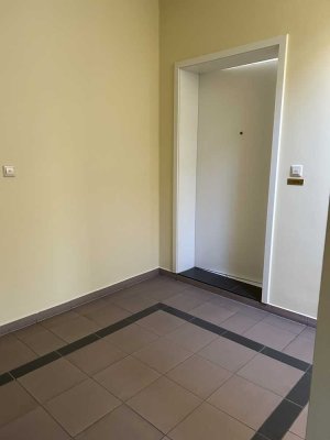 Hübsche 2 Raum Wohnung mit Balkon und Einbauküche ++ alles neu++