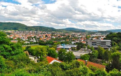 SÜDHANGLAGE TERRASSENWOHNUNG MIT ATEMBERAUBENDER PANORAMA AUSSICHT!