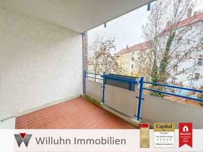 Renoviert: 2-Zimmer mit Balkon, neuem Laminatboden & renovierten Fliesenspiegel in der Küche