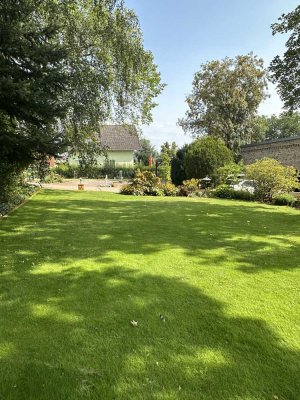 TOP SANIERTER, IDYLLISCHER, HISTORISCHER 4-SEITEN HOF MIT 7-8 EINHEITEN U. TRAUMHAFTER GARTENANLAGE