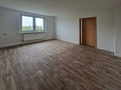 *Einziehen und erstmal shoppen gehen - 1.000 Gutschein geschenkt* 3 Zimmer-Wohnung in der 1. Etage