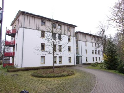 2 RW mit Balkon - Barrierefreies Wohnen in parkähnlichem Umfeld