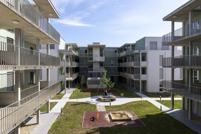 ZumGLÜCK * 2-Zi-Wohnung mit Balkon * inkl. Parkplatz * Unbefristet * Provisionsfrei