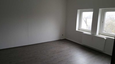 2 Zimmer-Wohnung mit offener Küche in ruhiger Lage in Hamme!!!